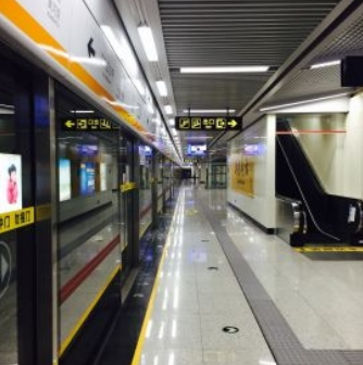 点赞！中国高铁正向 “绝对安全”靠近